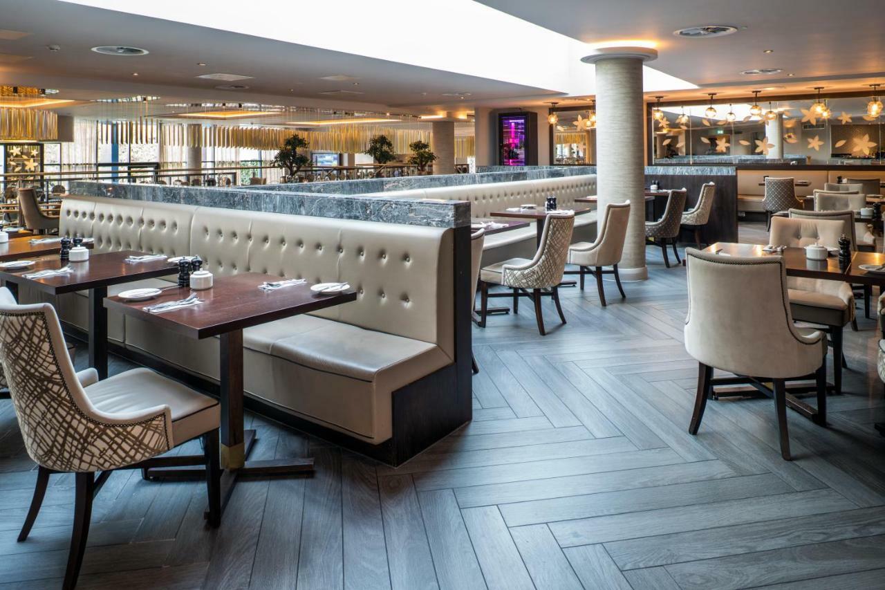 Отель Park Regis 4*
