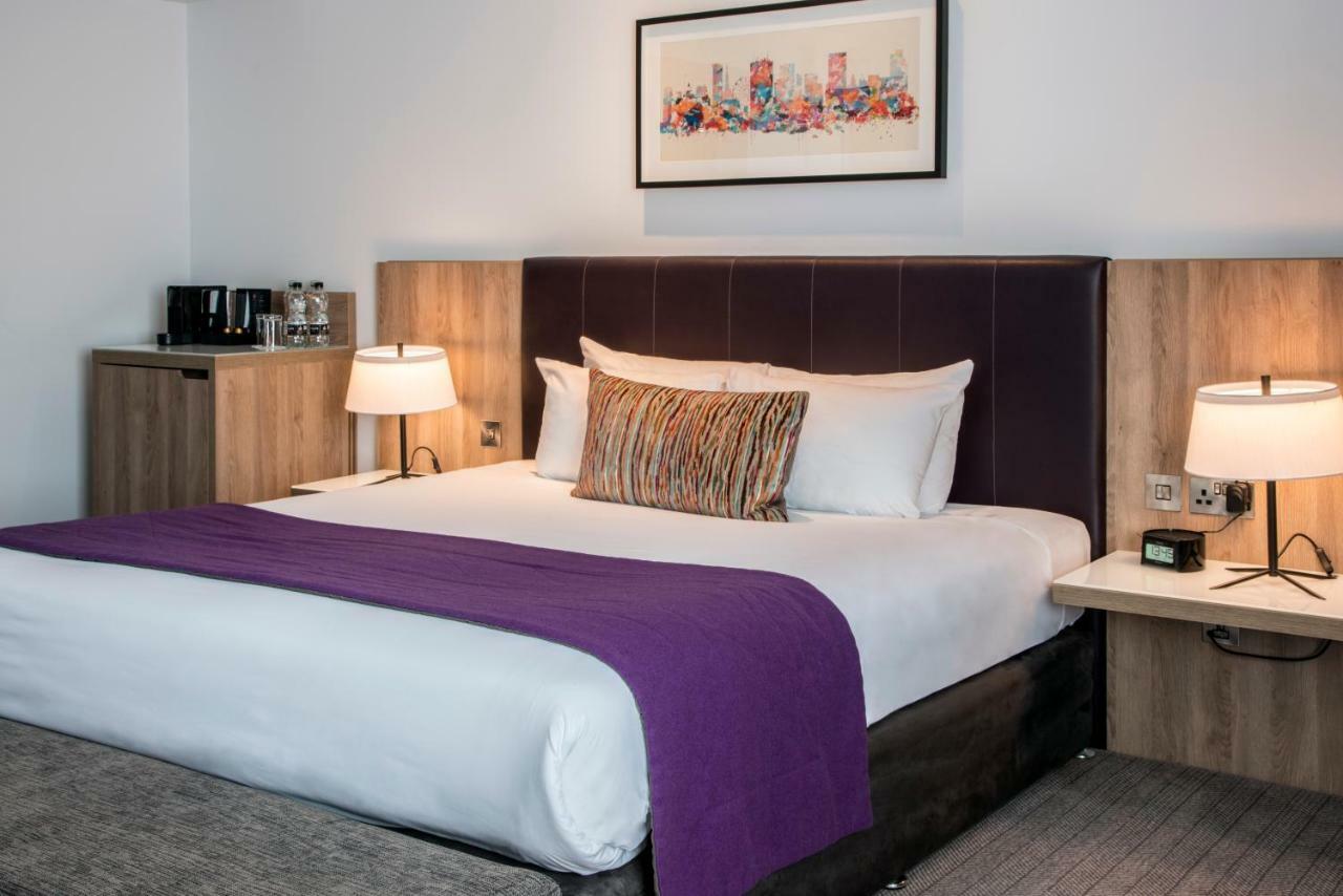 Отель Park Regis 4*